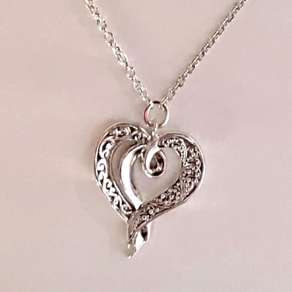 Silver Heart Filigree Pendant Necklace - Women's Silver Jewelry